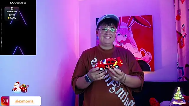 Snapshot of _AlexMorris chatting on 12.13.24 AlexMorris online show from 12.13.24