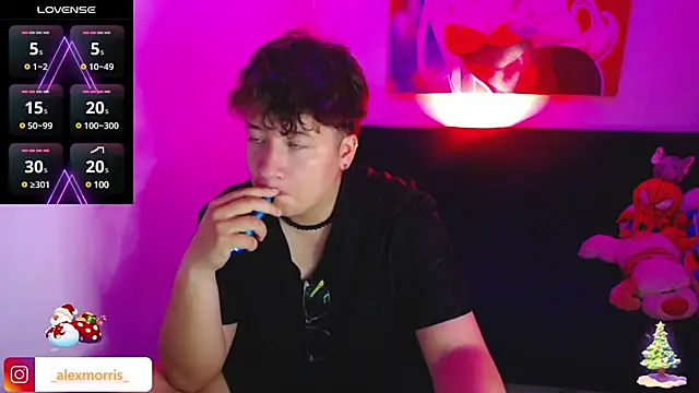 Snapshot of _AlexMorris chatting on 12.18.24 AlexMorris online show from 12.18.24