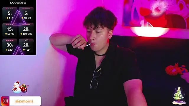 Snapshot of _AlexMorris chatting on 12.18.24 AlexMorris online show from 12.18.24