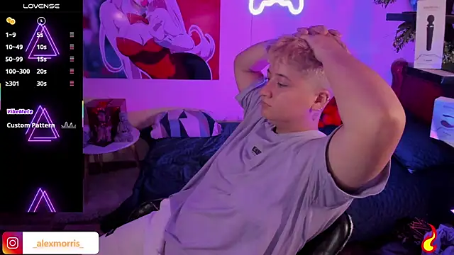 Snapshot of _AlexMorris chatting on 10.03.25 AlexMorris online show from 10.03.25