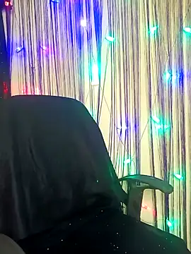 Snapshot of Sexy_eye-19 chatting on 02.08.25 Sexy eye-19 online show from 02.08.25