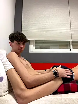 Adriiann  21 online show from 12.14.25