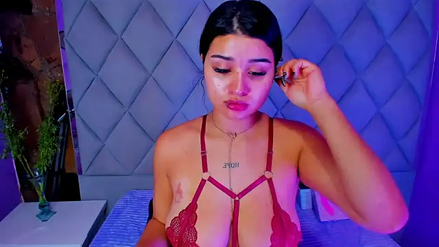 venusowen  online show from 10.09.25