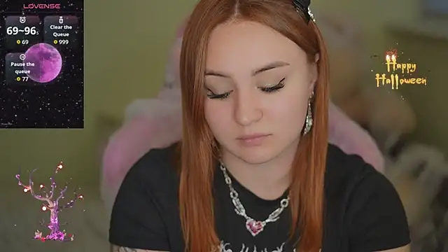 LovelyBell online show from 10.28.25