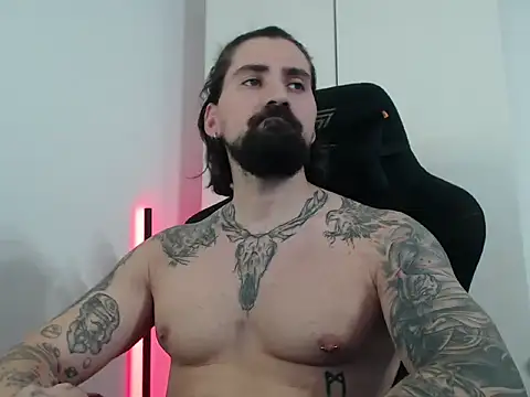 Snapshot of MateoHunk chatting on 09.27.25 MateoHunk online show from 09.27.25