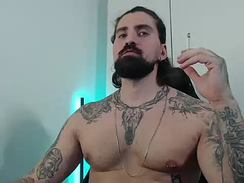 Snapshot of MateoHunk chatting on 10.14.25 MateoHunk online show from 10.14.25