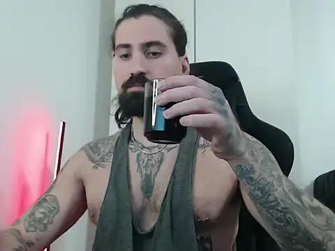 Snapshot of MateoHunk chatting on 01.07.26 MateoHunk online show from 01.07.26