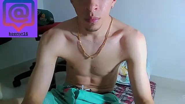 Snapshot of Keeny16 chatting on 09.13.25 Keeny16 online show from 09.13.25