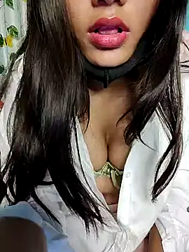 Reena Singh53 online show from 02.23.25