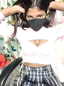 Reena Singh53 online show from 02.28.25