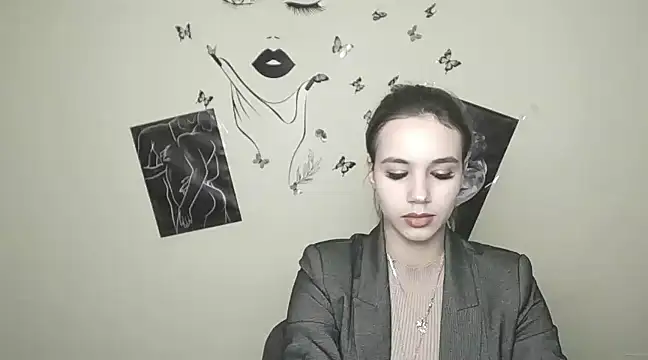 Snapshot of _StAcY chatting on 01.12.25  StAcY online show from 01.12.25