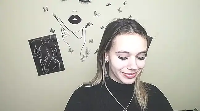 Snapshot of _StAcY chatting on 03.08.25  StAcY online show from 03.08.25
