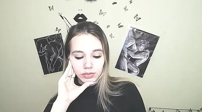Snapshot of _StAcY chatting on 03.10.25  StAcY online show from 03.10.25