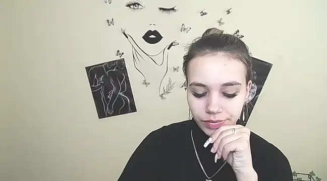 Snapshot of _StAcY chatting on 03.22.25  StAcY online show from 03.22.25