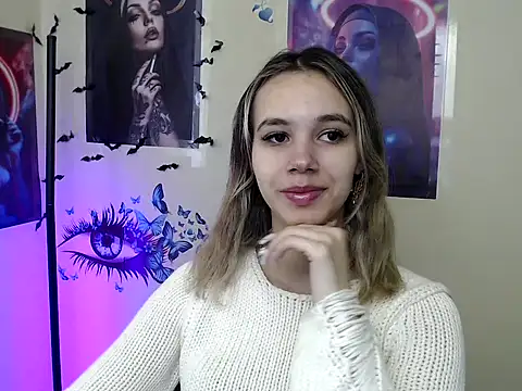 Snapshot of _StAcY chatting on 10.14.25  StAcY online show from 10.14.25