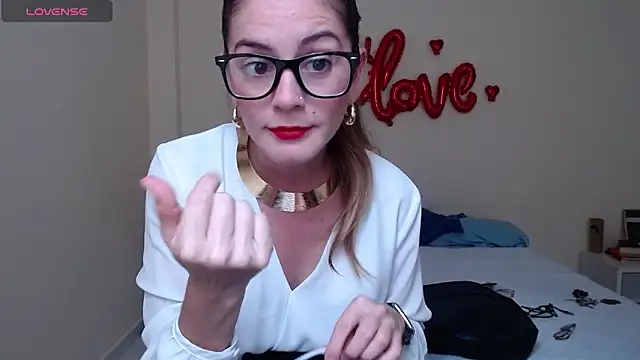 Snapshot of Hanny_24 chatting on 02.20.25 Hanny 24 online show from 02.20.25