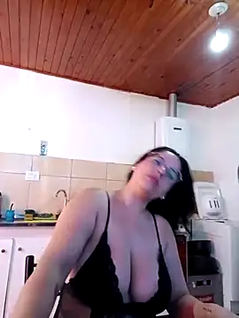 Snapshot of babyluna939 chatting on 01.06.26 babyluna939 online show from 01.06.26