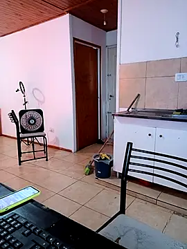 Snapshot of babyluna939 chatting on 01.14.26 babyluna939 online show from 01.14.26