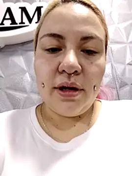 Bruja  Scarlata online show from 12.19.25