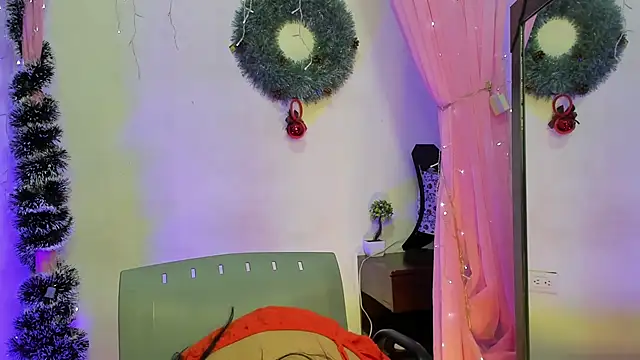 Snapshot of Monica_lopez chatting on 12.31.24 Monica lopez online show from 12.31.24