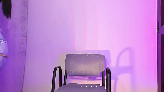 Snapshot of Monica_lopez chatting on 01.04.25 Monica lopez online show from 01.04.25