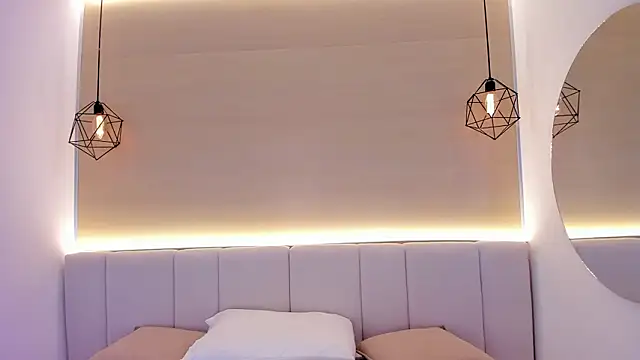 valerysantos  online show from 02.18.26