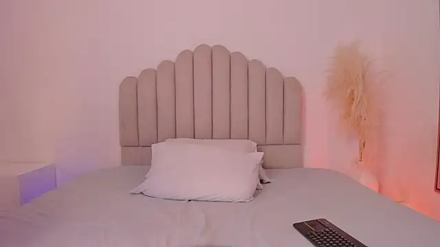 valerysantos  online show from 06.23.26