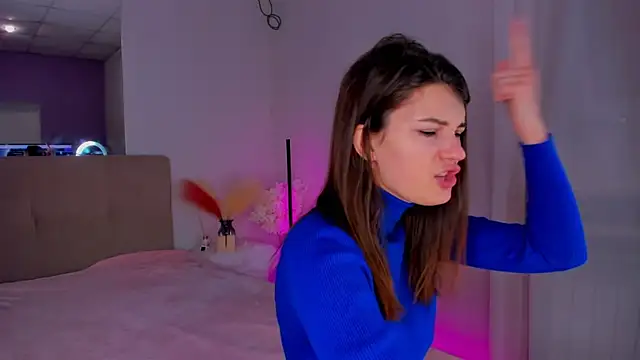 Laura Leee online show from 01.22.25