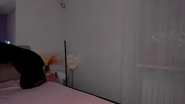 Laura Leee online show from 03.01.25