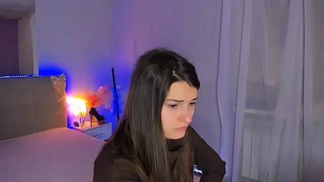 Laura Leee online show from 02.10.26