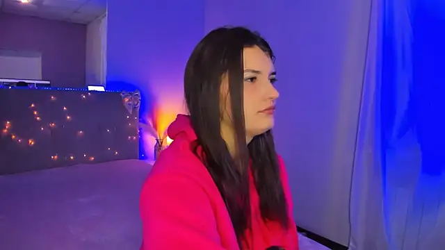 Laura Leee online show from 04.21.26
