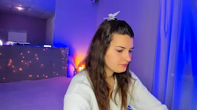 Laura Leee online show from 05.03.26