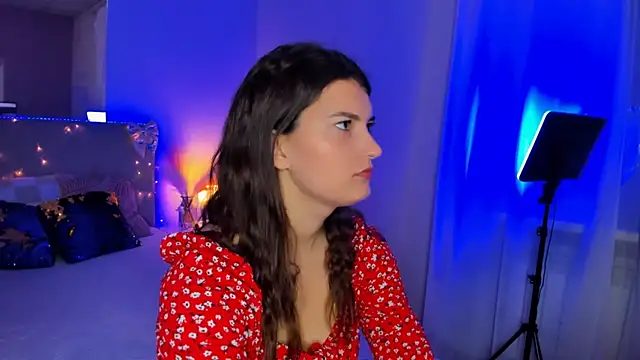 Laura Leee online show from 06.12.26