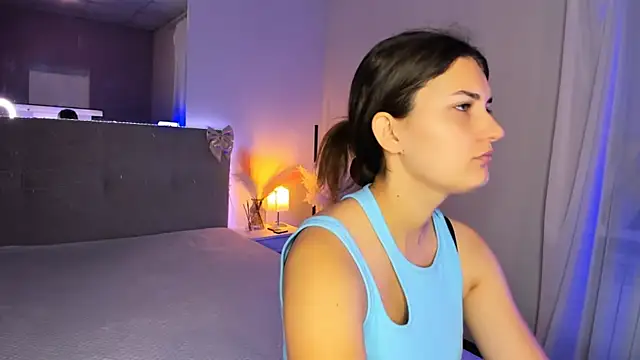 Laura Leee online show from 07.05.26