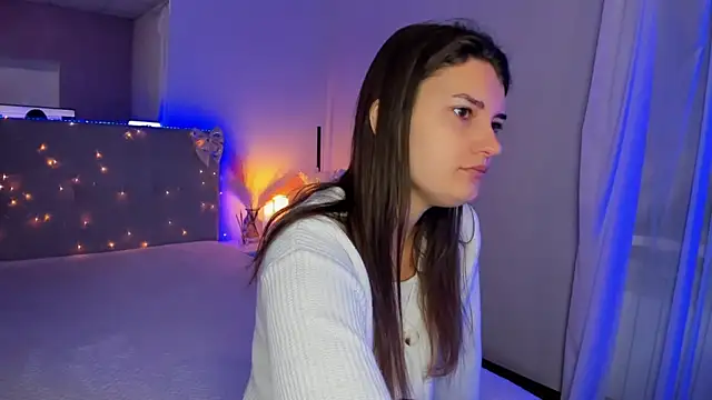 Laura Leee online show from 07.12.26