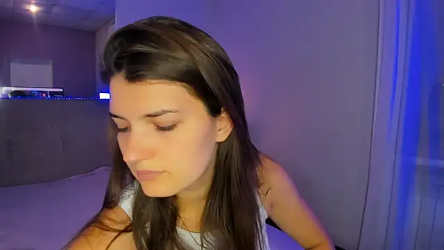 Laura Leee online show from 08.03.26