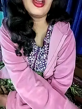 Snapshot of Miss-Siyaa chatting on 12.16.24 Miss-Siyaa online show from 12.16.24