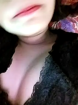 Snapshot of Miss-Siyaa chatting on 12.19.24 Miss-Siyaa online show from 12.19.24