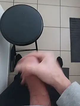 Snapshot of casper0303 chatting on 02.05.25 casper0303 online show from 02.05.25