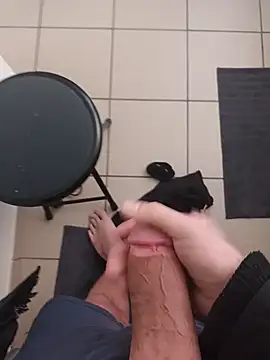 Snapshot of casper0303 chatting on 03.10.25 casper0303 online show from 03.10.25