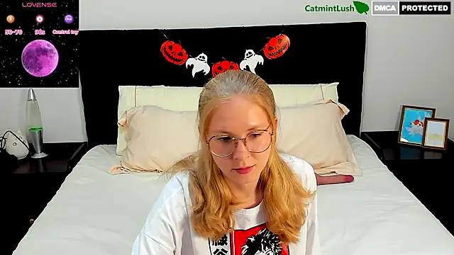 CatmintLush online show from 10.18.25