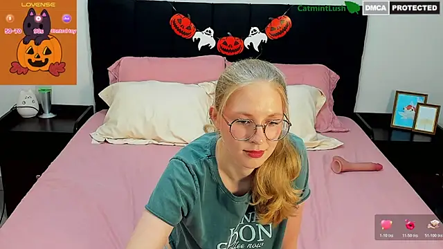 CatmintLush online show from 10.19.25