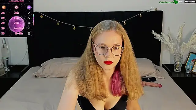 Snapshot of CatmintLush chatting on 07.28.26 CatmintLush online show from 07.28.26