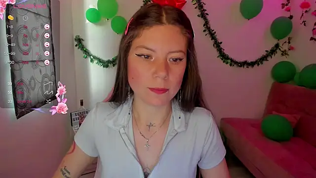 Snapshot of Susana_garcia_ chatting on 12.21.24 Susana garcia  online show from 12.21.24