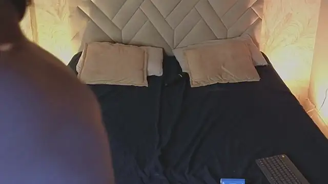 MaxHeat  online show from 01.22.25