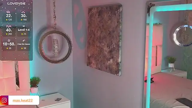 MaxHeat  online show from 03.13.25