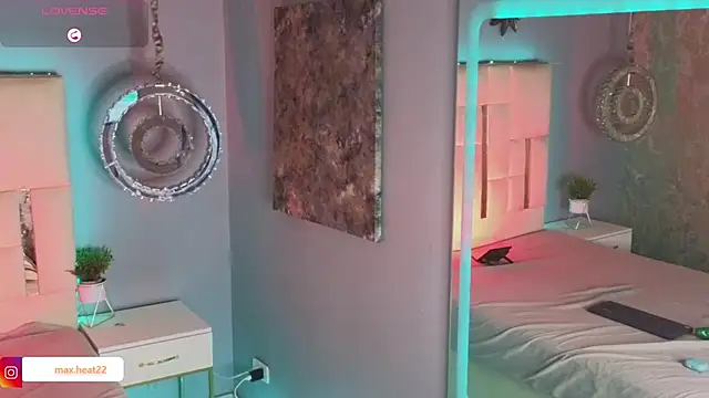 MaxHeat  online show from 03.15.25