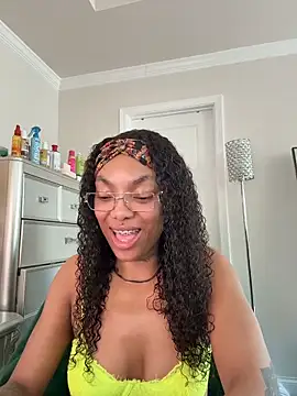butterflybootyy online show from 04.21.26