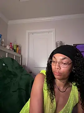 butterflybootyy online show from 04.23.26