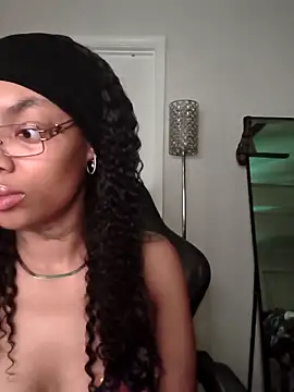 butterflybootyy online show from 04.28.26